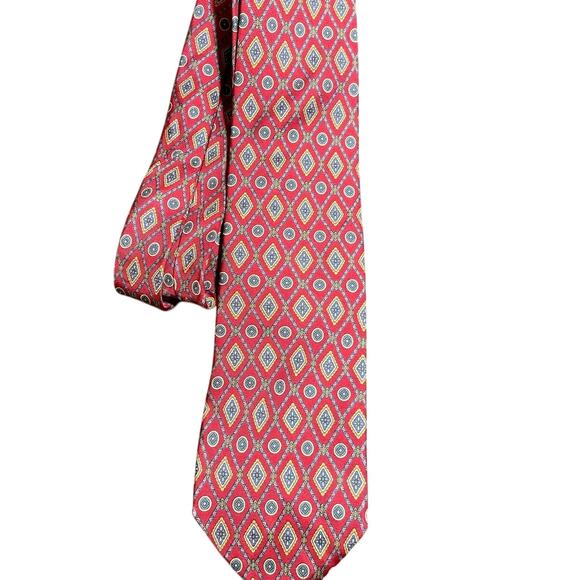 Brooks Brothers red diamond shaped all silk tie - Picture 1 of 2